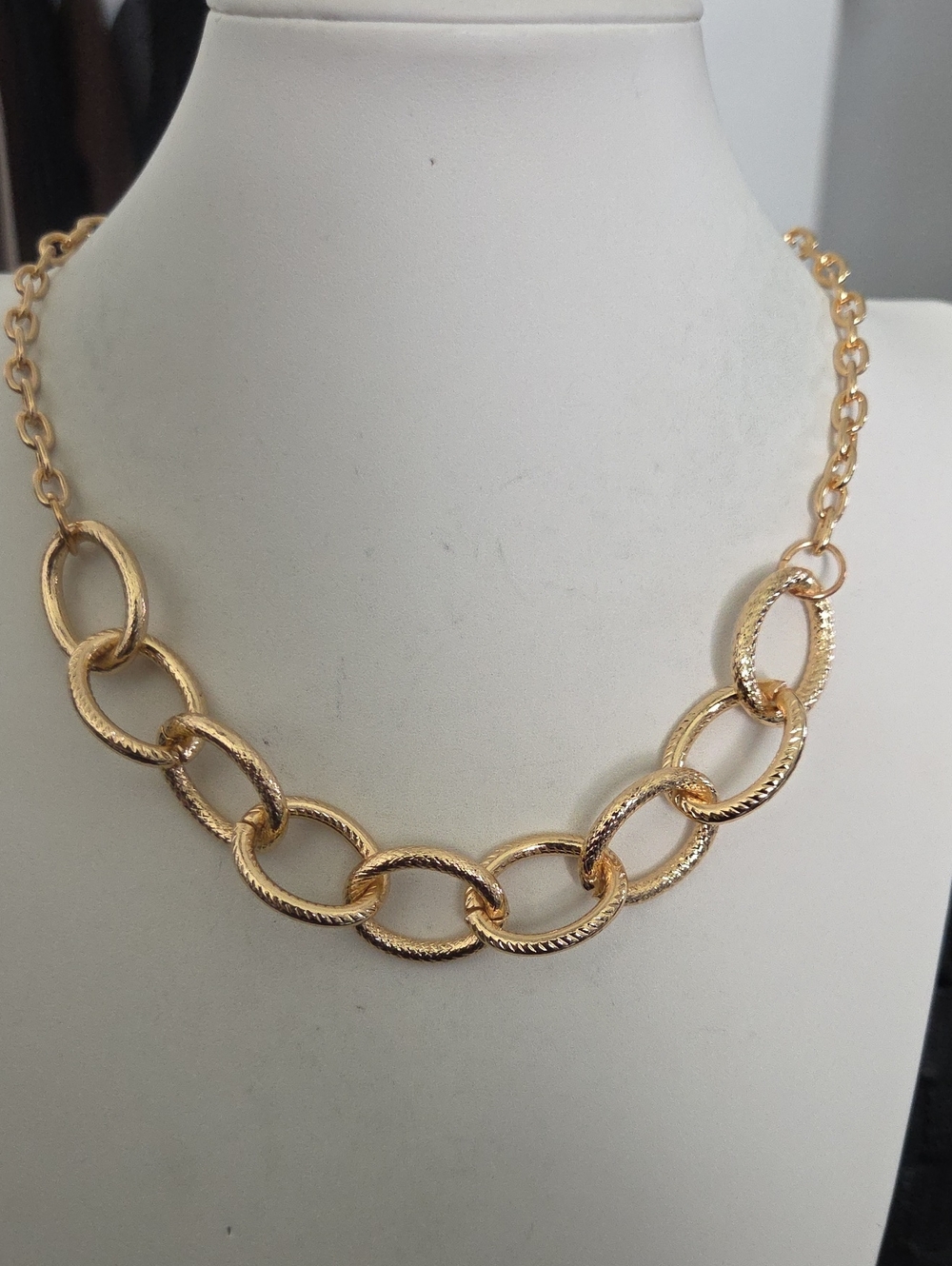 Paparazzi Bodly Bronx Gold Necklace NWT